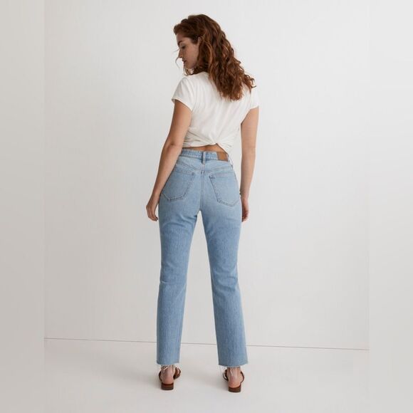 Madewell Women The Curvy Perfect Vintage High-Rise Distressed Jean | Size: 28 - Picture 2 of 16